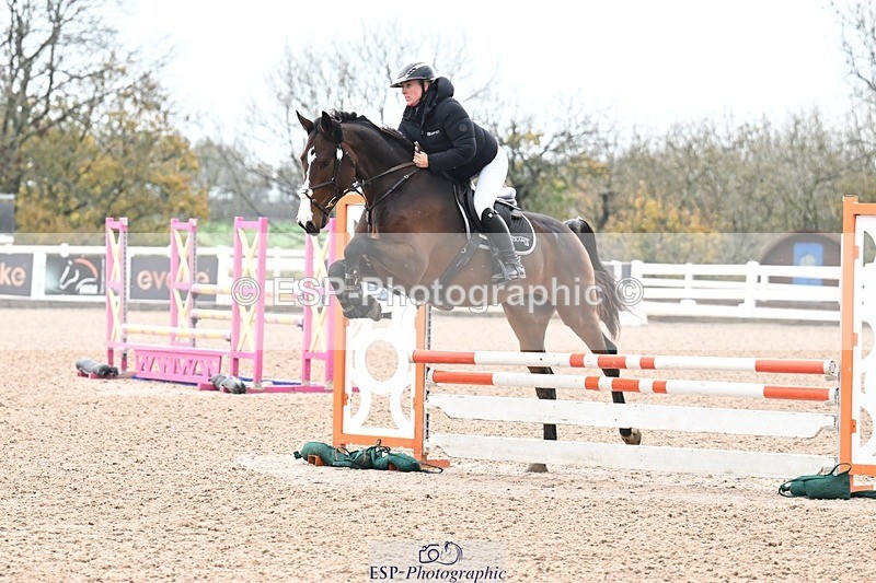 251105-095125-00057 - Clear round