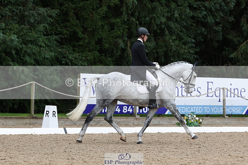 241024-155509-04947 - 236-Musa.Hussain-LIQUID.LUCK