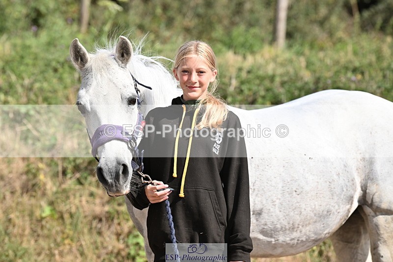 250821B-152434-00712 - Group C - Laraine