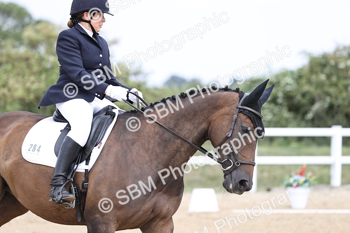 SBM_017480 - Class 14 - Novice 23 - 13.52-14.55
