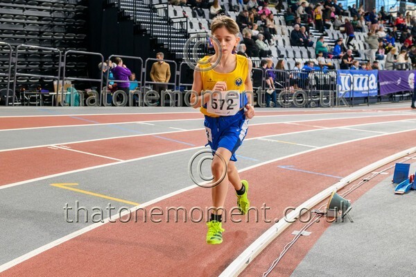 Age26SUN-811201 - Track Male Set One