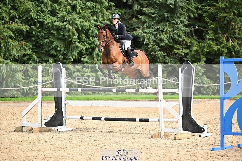240818-152519-05200 - Cls 12A Snr Foxhunter & 1.20m Open
