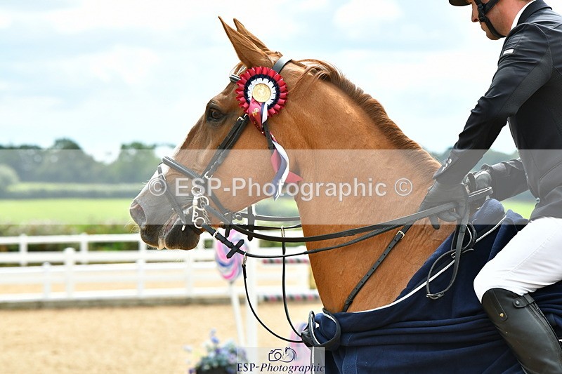 230721A-145216-07128 - Cls 22, 1 Star Gold 1.30m