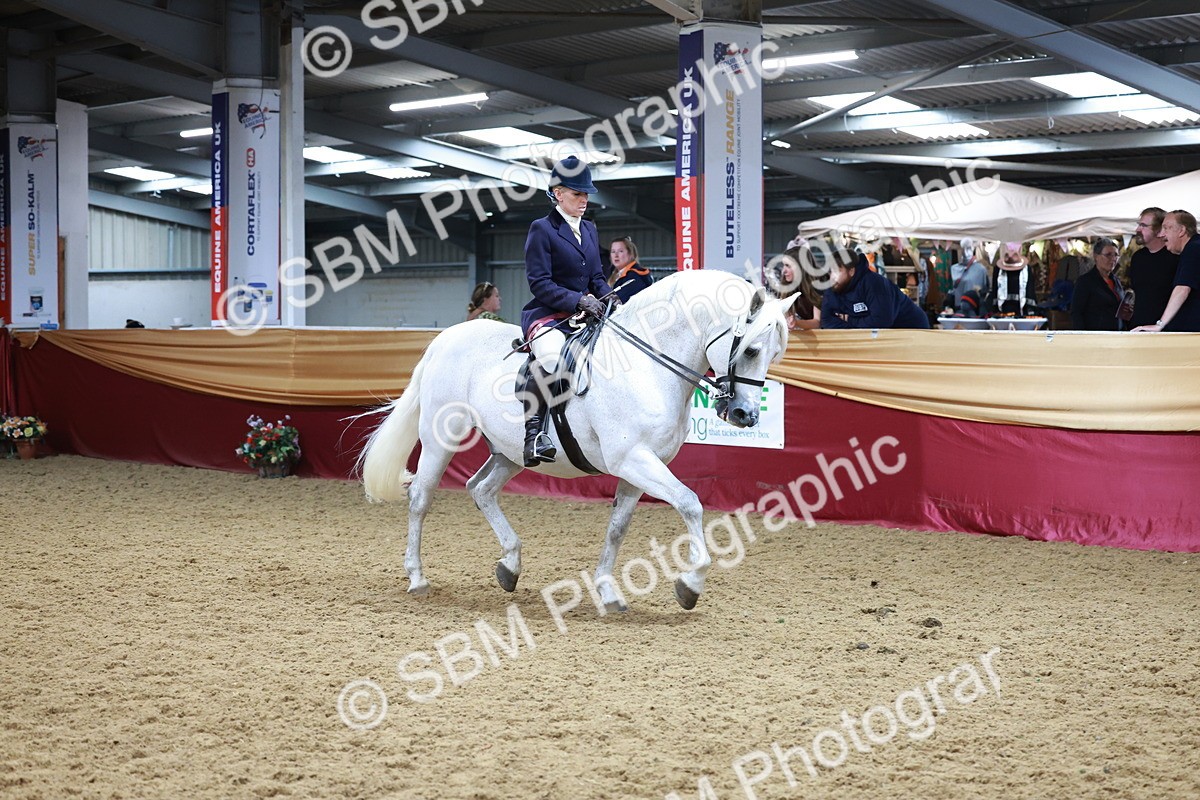 SBM_18929 - Class 952 - M&M Ridden Supreme Final