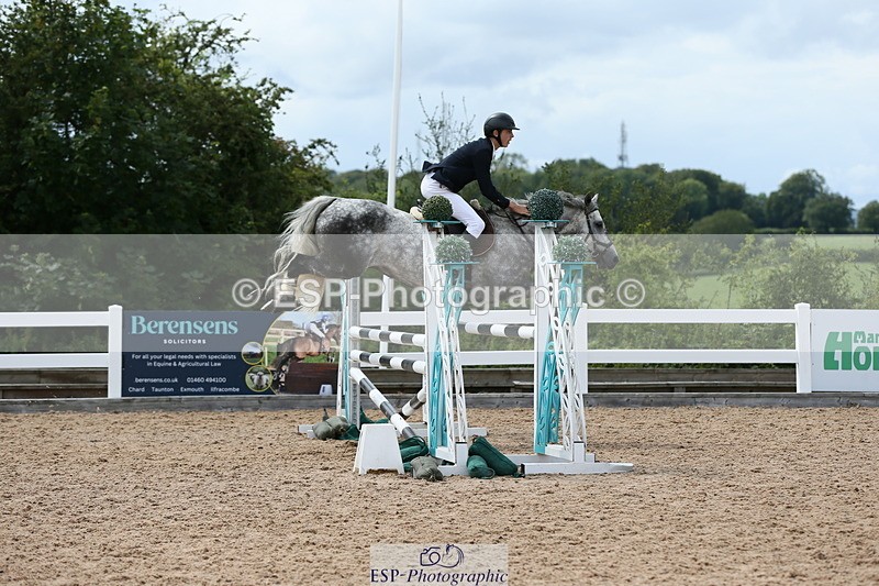 230716A-150249-04160 - Class 25a Pony Fox & 1.10 Open