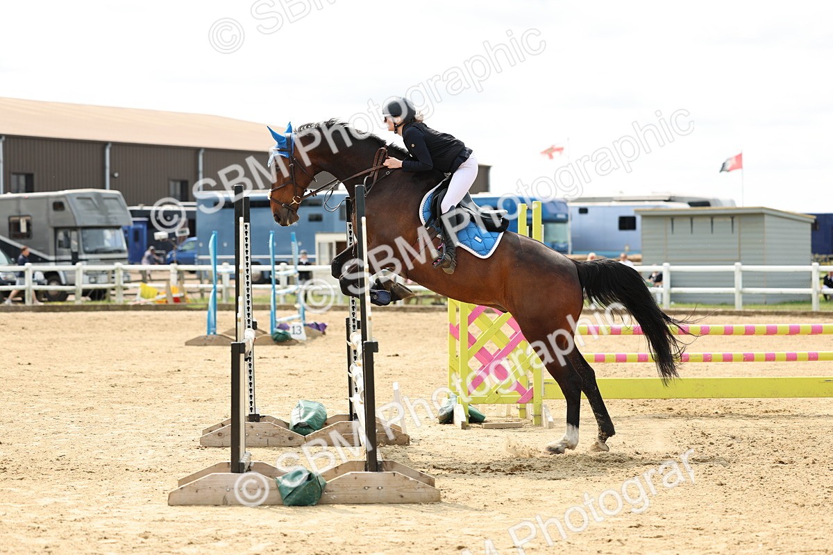 SBM_004700 - Class 16 - Senior British Novice - 90cm
