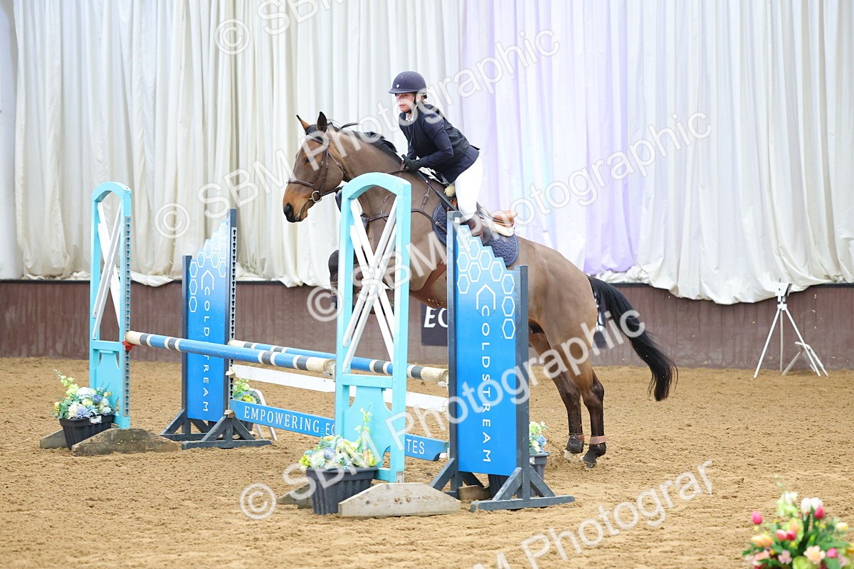 SBM_009887 - Class 21 - Nupafeed Supplements Senior Discovery/ 1m Open - First Round (1.00m)