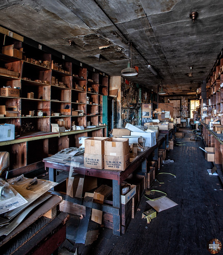 RJ Loock & Co. (Baltimore, MD) | Decades of Parts - R. J. Loock Auto Parts