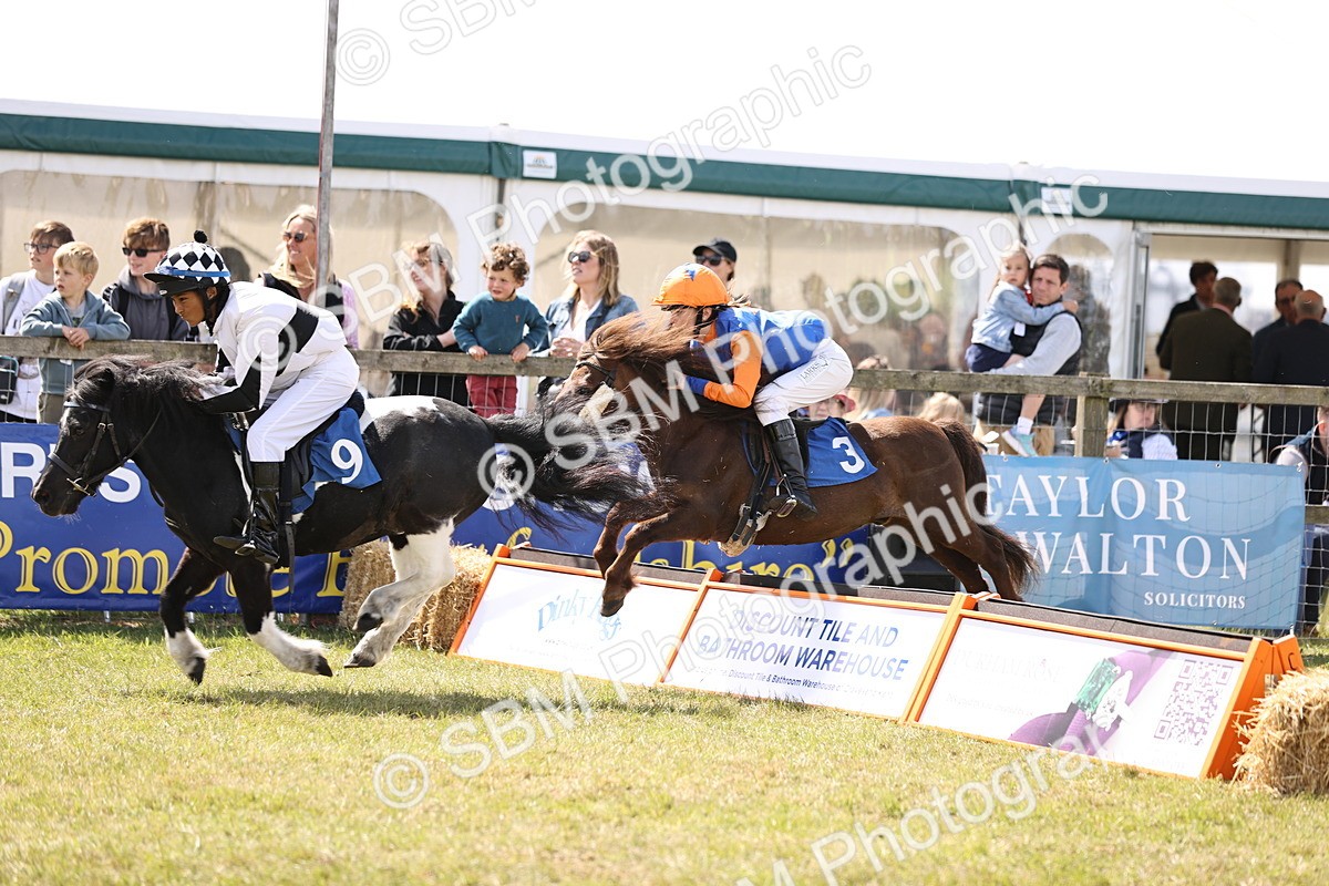 SBM_16720 - Dinky Derby