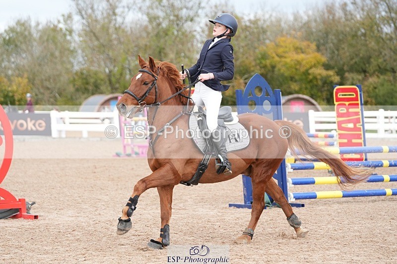 251026-120011-02292 - Cls 4 Pony Winter Novice + 80cm Open