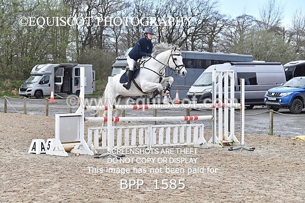 BPP_1585 - CLASS 8 Senior Newcomers/ 1.10m Open