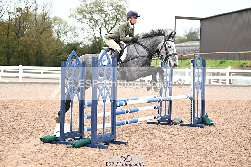 241023A-112148-00526 - Cls 1 British Novice and 90cm Open