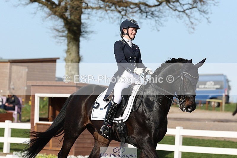 250404-174112-08090 - 069-India.Hamilton-Burnet-Kissingdale