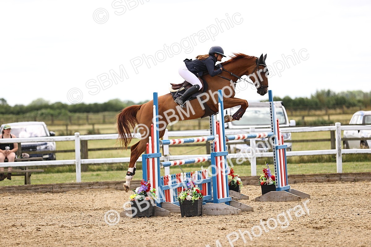 SBM_003776 - Class 22 - Senior Foxhunter 1.20m