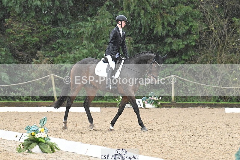 251023A-121202-02179 - B-142-Harry.Hodge