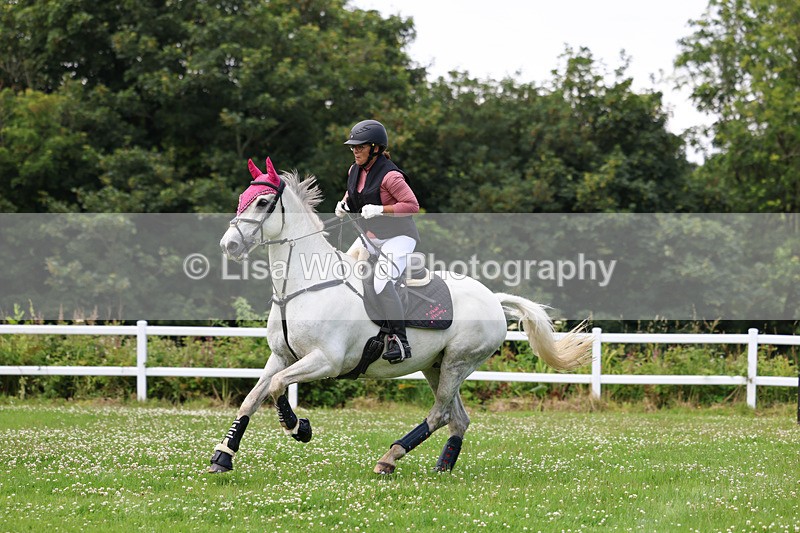3E7A3558 - Class 6: Hawkins Motors Senior 1.00m Derby