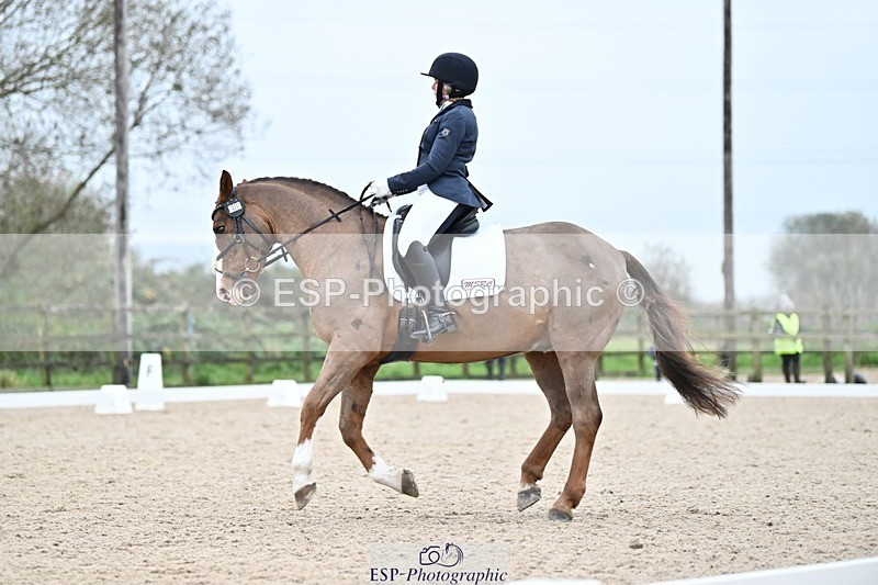 241103-153405-03158 - Novice 1 - 14.44 to 16.08