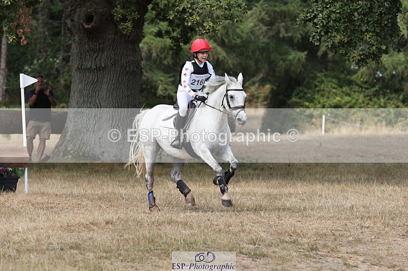 250824A-141708-38079 - 2162-Lydia.Jackson-Castlecoote.Storm