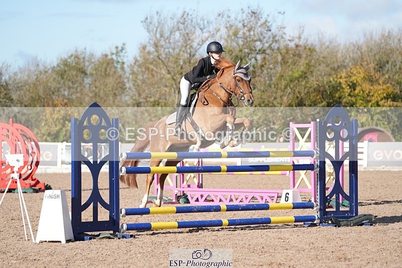 251025-145236-00676 - Cls 14+15 Blue Chip JC + JA, 1.15 Members Cup