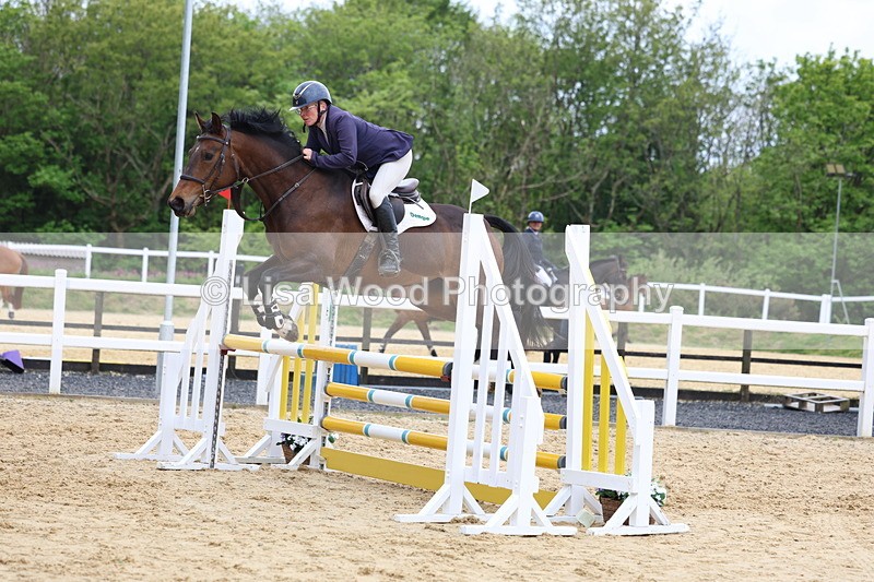 3E7A6237 - Class 4: Senior British Novice/90cm open