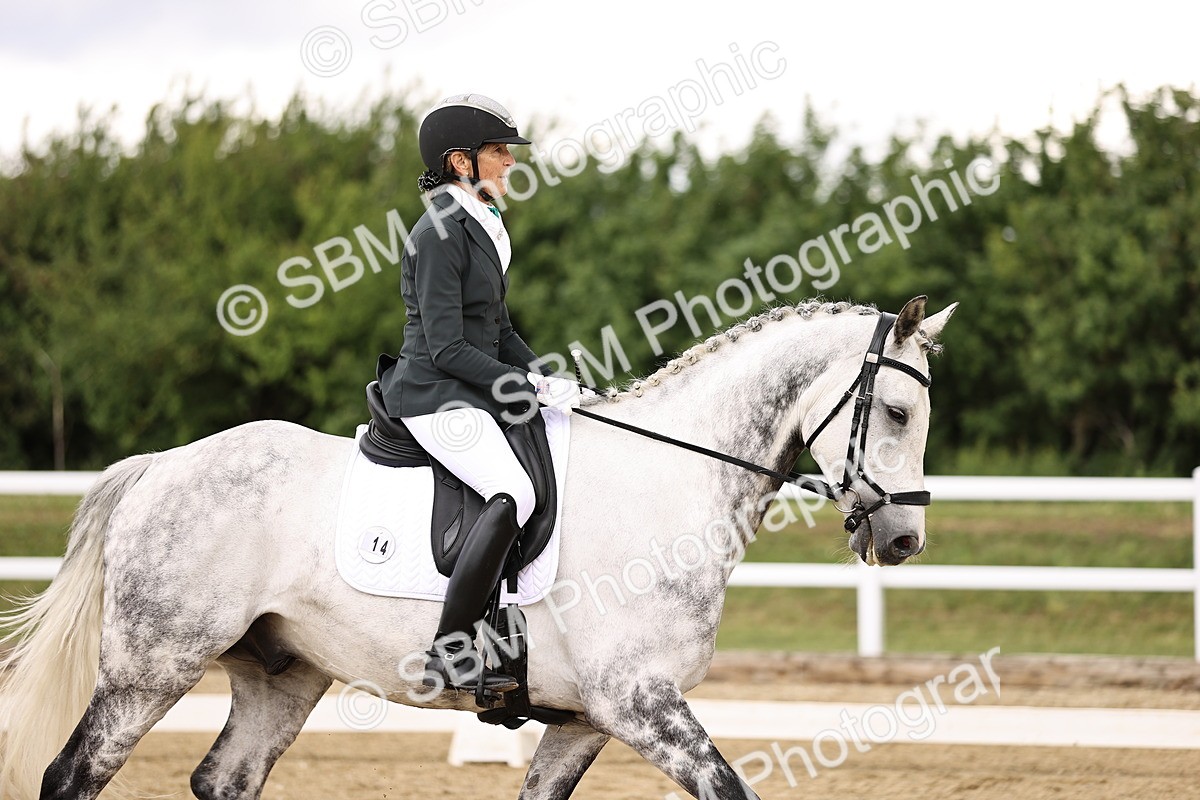 SBM_001969 - Class 2 - Novice 4 - 10.36-11.39