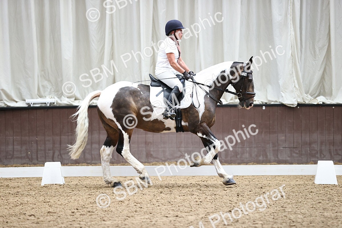 SBM_001949 - Novice 4 - 11.15-13.22
