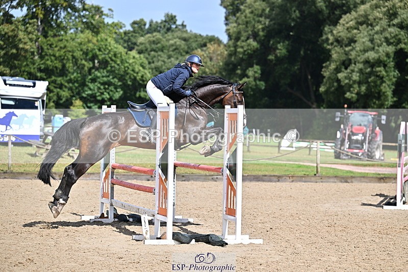 250831A-125151-10431 - Cls 42 Snr 1m Grand Prix