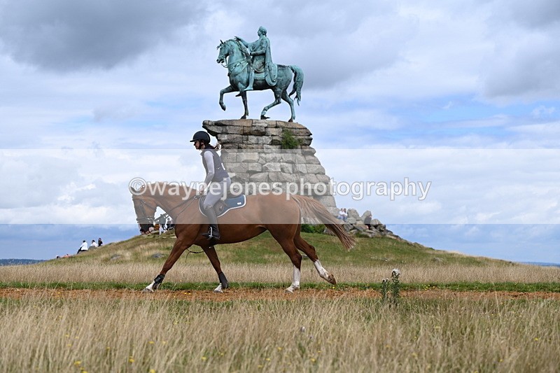 DSC_7100 - Time at Statue 12:45 to 13:15