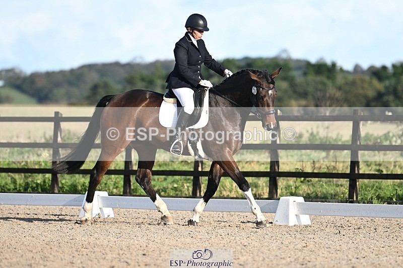 231105-142033-02341 - Cls 5 Novice 27 Start to 15.30 break