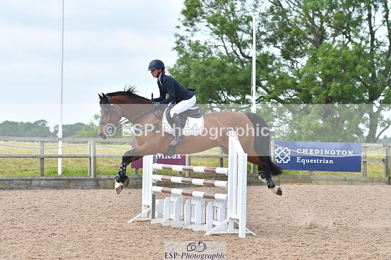 240609A-111000-04436 - Cls 17 Snr 1.05m Open