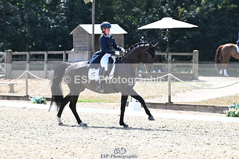 250810A-140208-07224 - 070-Abbie.NewburySeagry.Firstamour