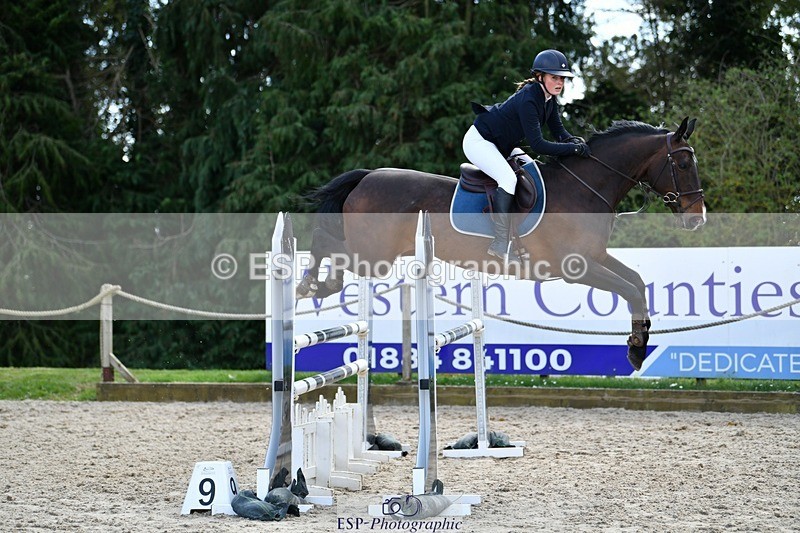 240324-122031-02518 - Cls 9 Snr 1.05m Open