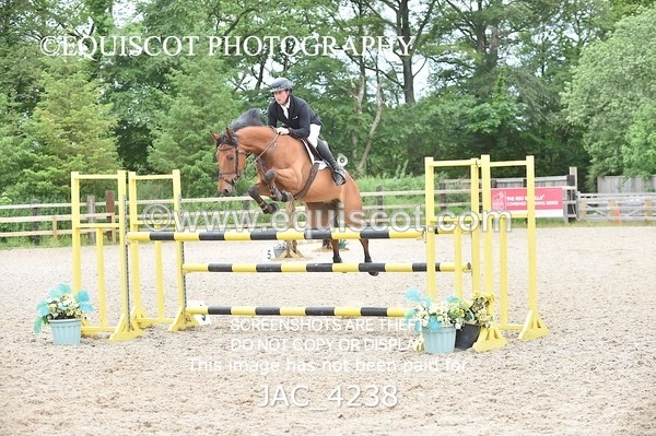 JAC_4238 - CLASS 6 Senior Foxhunter/ 1.20m Open