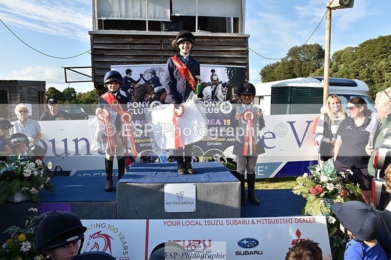 230824-181126-07017 - Thursday 40 and 50cm Presentations