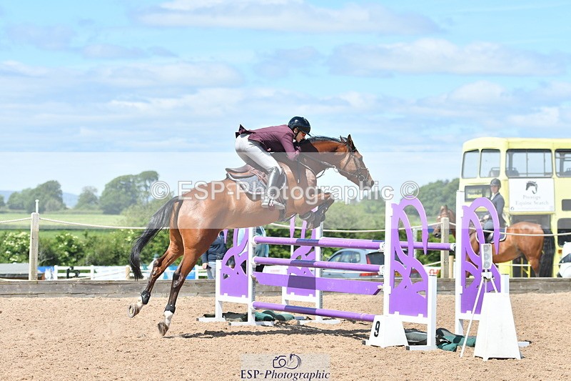 240609A-122908-05188 - Cls 18 Snr Newcomers and 1.10m Open