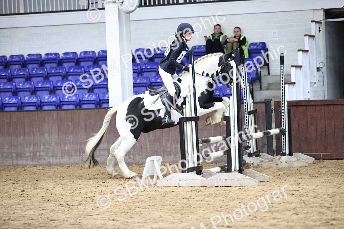 SBM_001536 - Class 5 - Henlow Veterinary Hospital 70cm