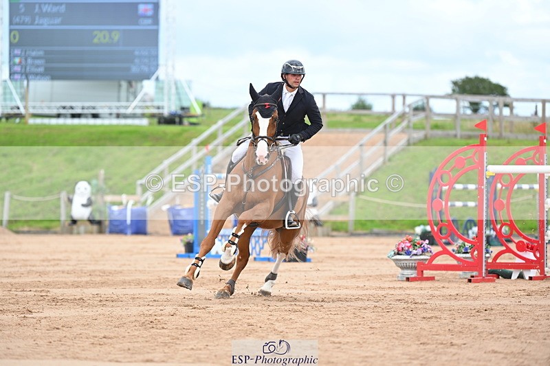 230721A-152416-07207 - Cls 10, 2 Star Big 1.45m Start to break