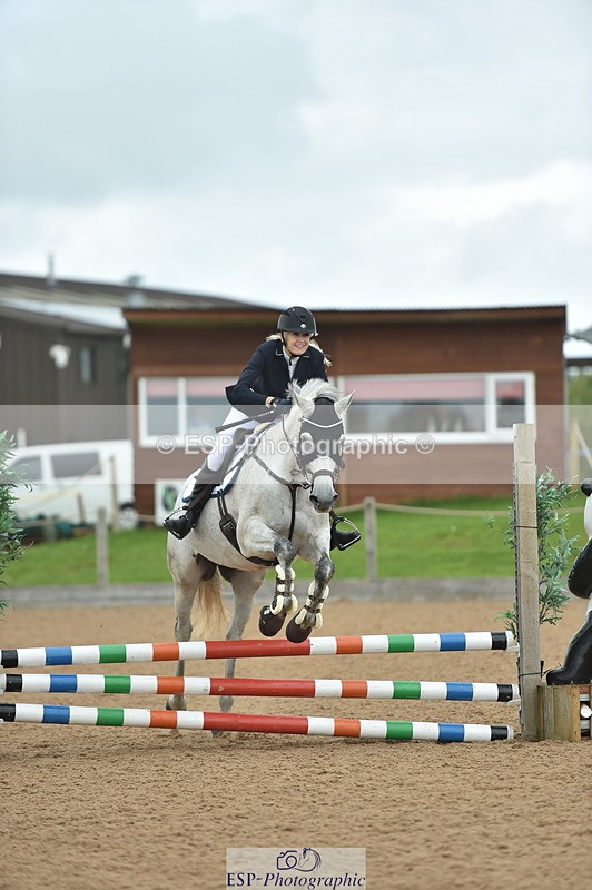 230819A-130428-00587 - Cls 42+43 Club and Schools 70cm