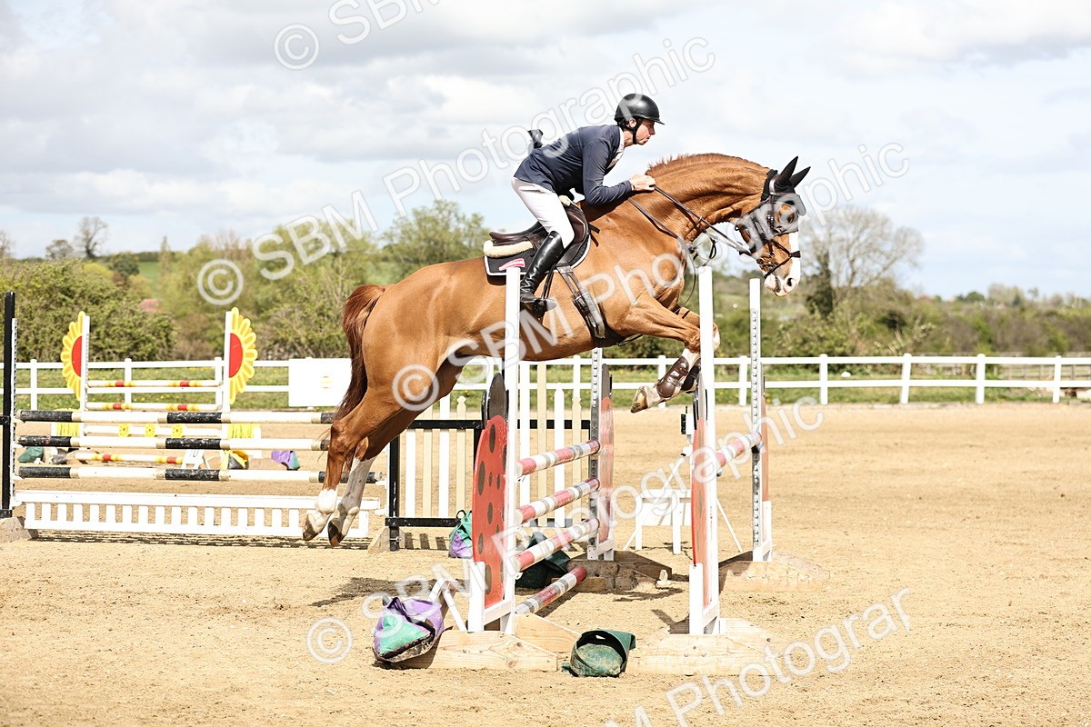 SBM_001239 - Class 4 - Senior Newcomers - 1.10m