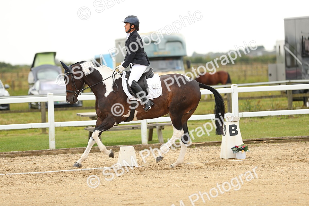 SBM_017689 - Class 13 - Novice 23 - 14.27-15.16