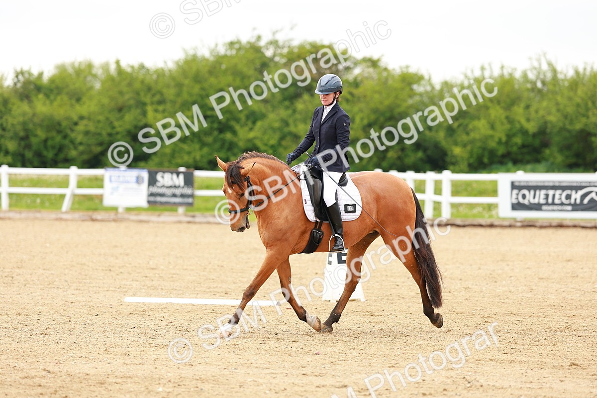 SBM_004899 - Class 15 - Novice 5