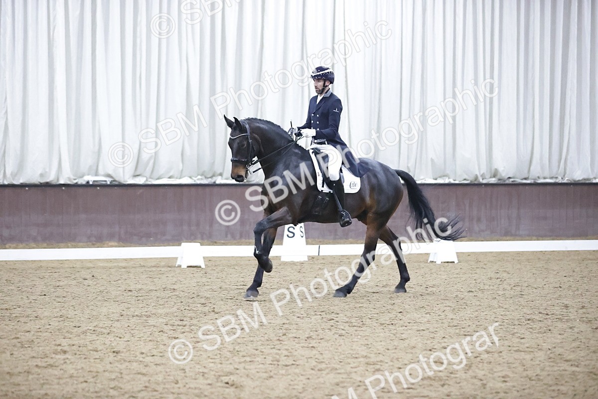 SBM_009091 - Class 16-17-19-21 - ADV 101-FEI PSG-FEI INT I-GP