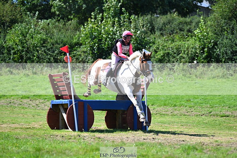 240811A-150401-05651 - 210-