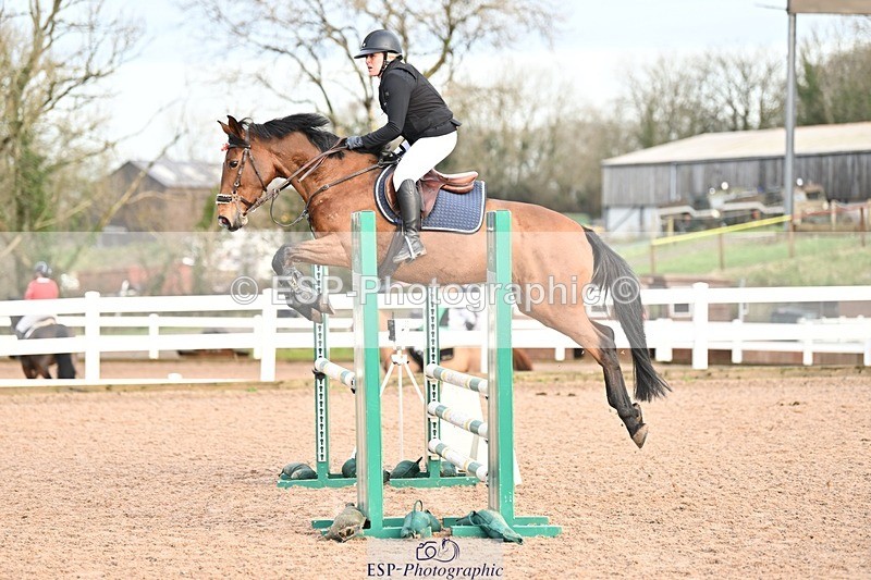 241206-095832-00132 - Cls 2 British Novice and 90cm Open