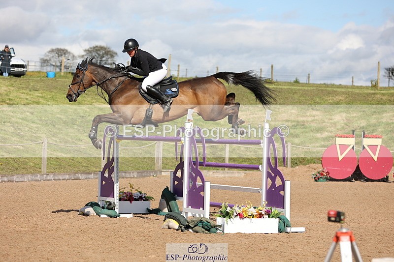 240419A-160902-09184 - Cls 10, 2 Star Big Tour 145cm  15.45 to 16.35 break