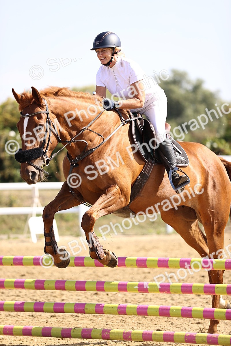 SBM_005689 - Class 9 - Senior British Novice - 90cm