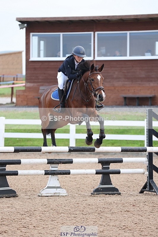 241101A-082741-00242 - FRI Cls 2 British Novice and 90cm Open