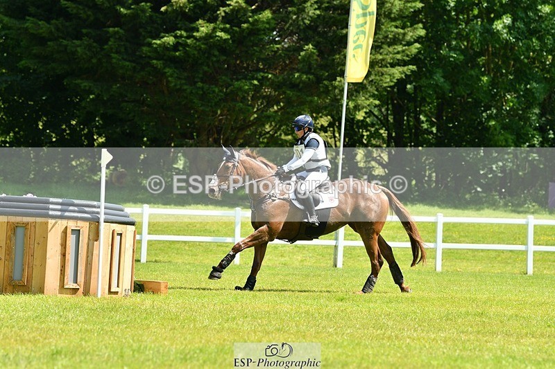 230528-105605-16791 - 401-BLING-Laura_Collett-XC