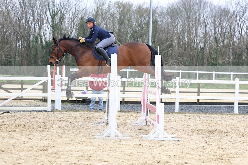 3E7A7652 - Class 8: Senior Newcomers/1.10m open