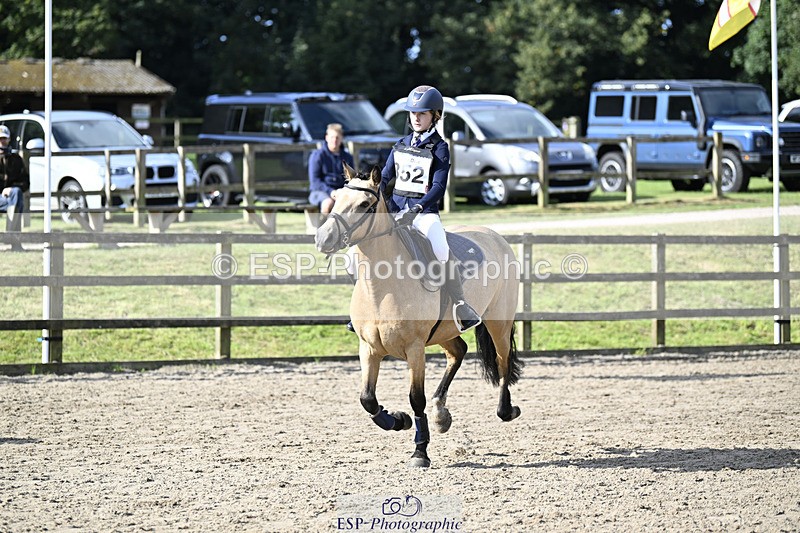 240823X-094351-14862 - 60cm R2 9.30 to 11.00